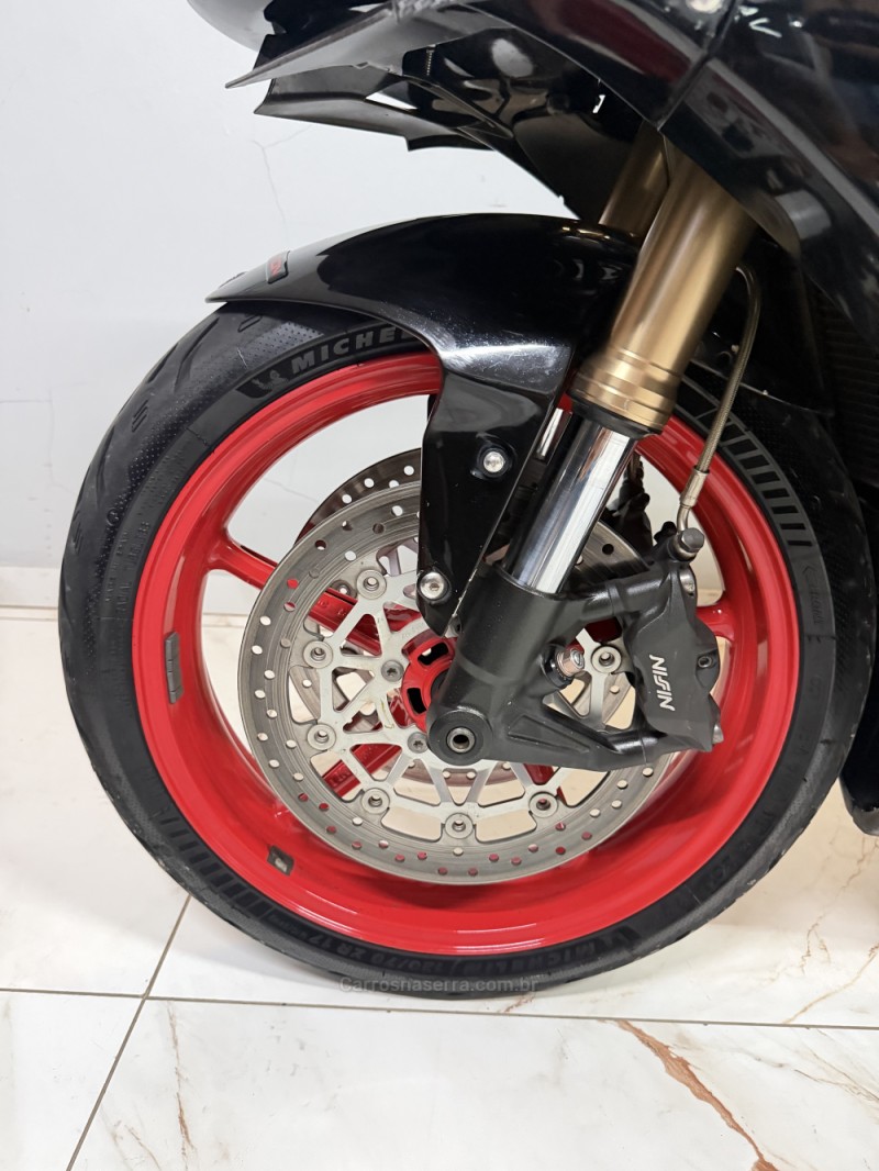 DAYTONA 675R ABS - 2010 - SAPIRANGA