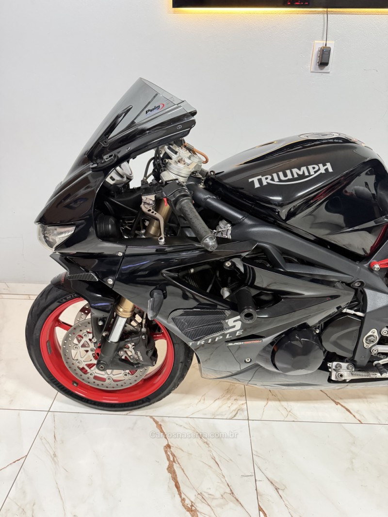 DAYTONA 675R ABS - 2010 - SAPIRANGA