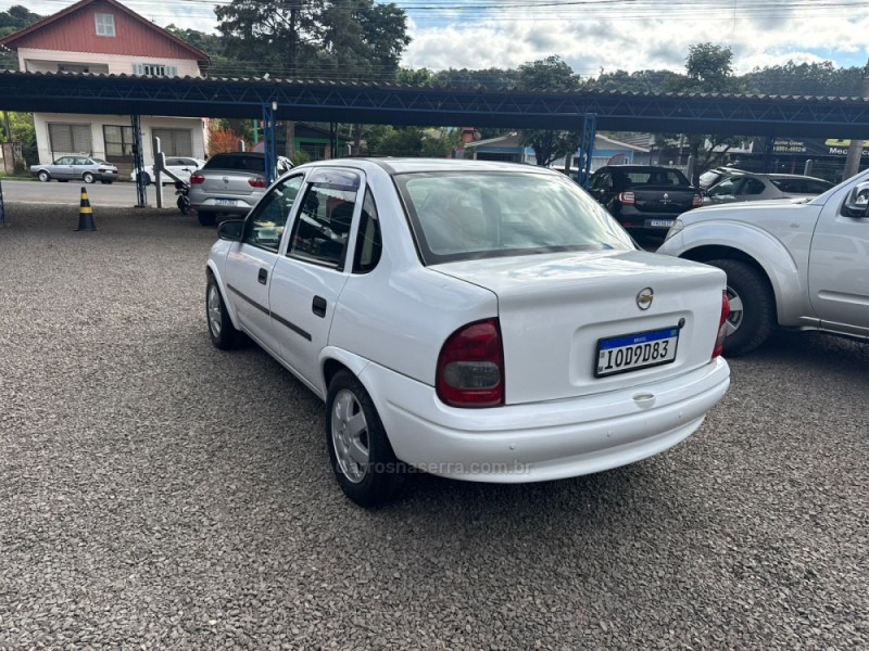 CLASSIC 1.0 MPFI LIFE 8V GASOLINA 4P MANUAL - 2008 - IGREJINHA