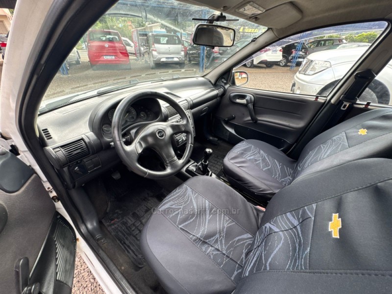 CLASSIC 1.0 MPFI LIFE 8V GASOLINA 4P MANUAL - 2008 - IGREJINHA