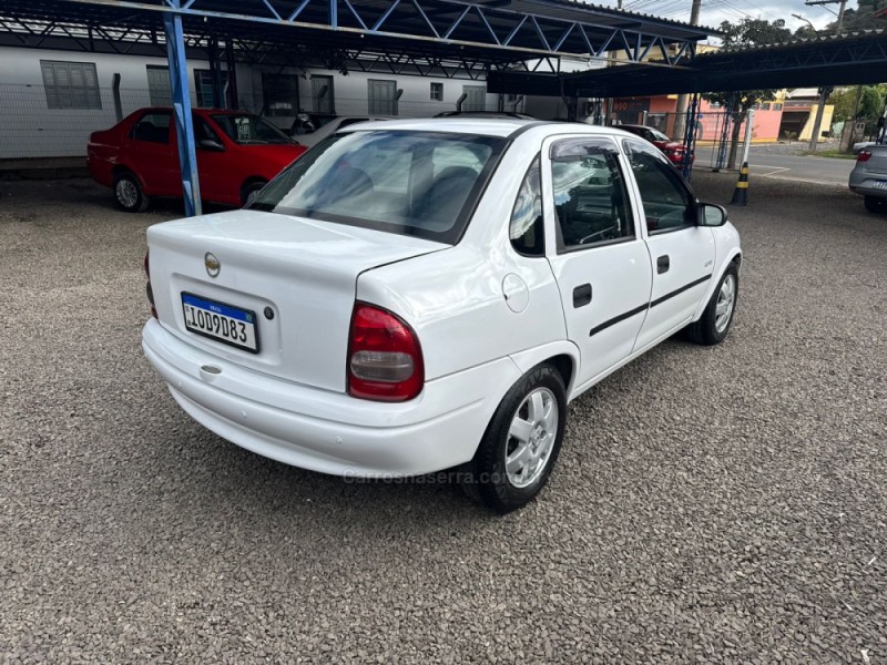 CLASSIC 1.0 MPFI LIFE 8V GASOLINA 4P MANUAL - 2008 - IGREJINHA