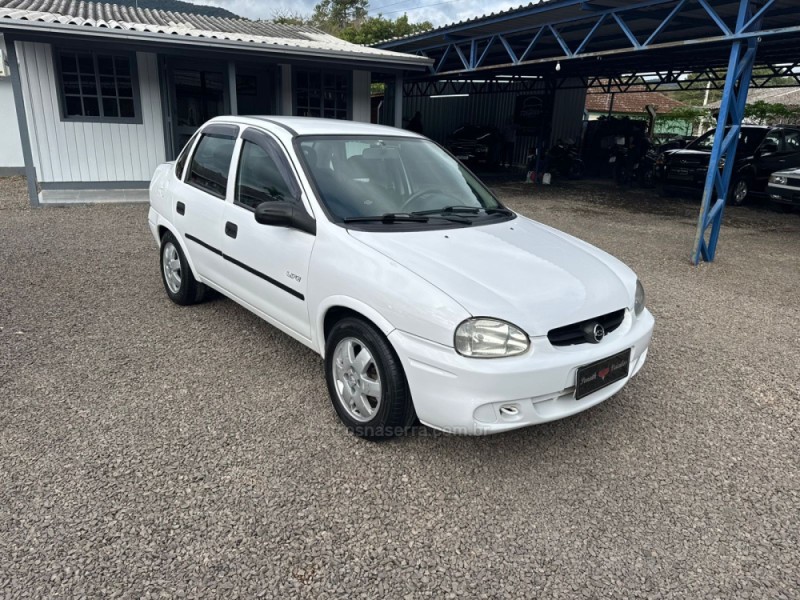 CLASSIC 1.0 MPFI LIFE 8V GASOLINA 4P MANUAL - 2008 - IGREJINHA