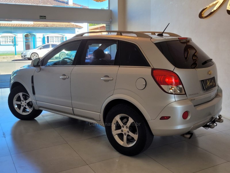 CAPTIVA 3.0 SFI AWD V6 24V GASOLINA 4P AUTOMÁTICO - 2011 - CANELA