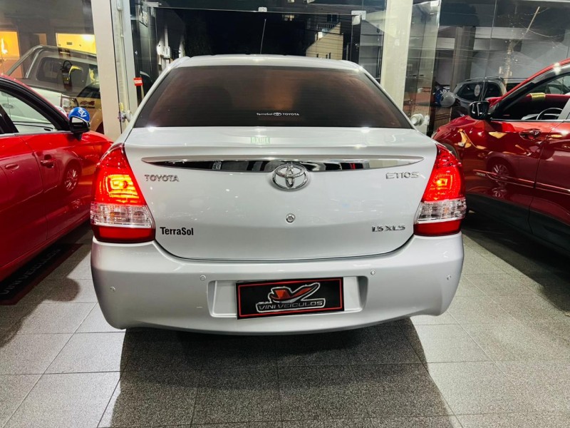 ETIOS 1.5 XLS SEDAN 16V FLEX 4P MANUAL - 2016 - CAXIAS DO SUL