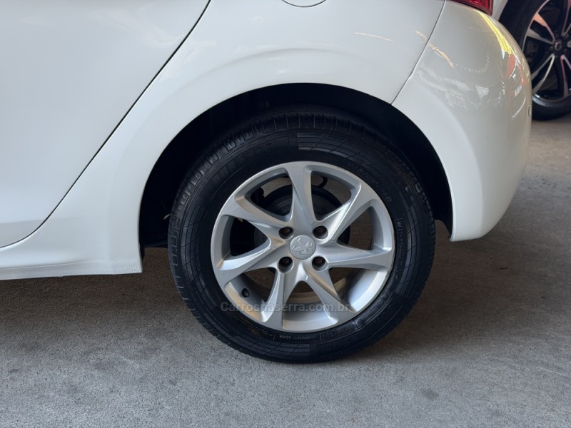208 1.5 ACTIVE PACK 8V FLEX 4P MANUAL - 2016 - CAXIAS DO SUL