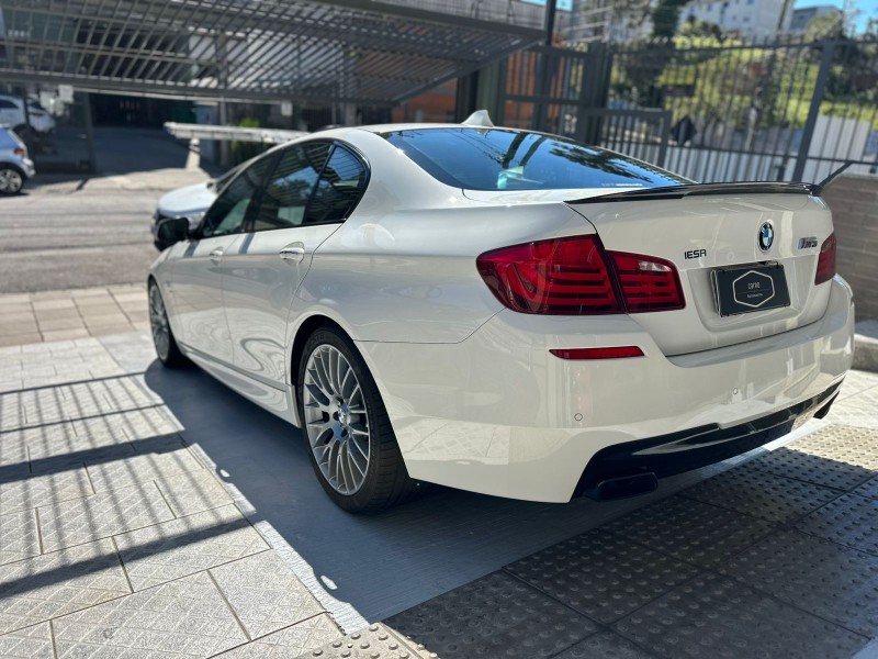 550I 4.4 SEDAN V8 32V GASOLINA 4P AUTOMÁTICO - 2011 - CAXIAS DO SUL