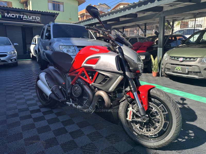 DIAVEL CARBON  - 2011 - CAXIAS DO SUL