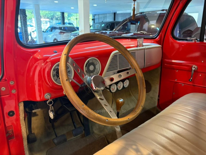 F-1 V8 GASOLINA 2P MANUAL - 1950 - BENTO GONçALVES