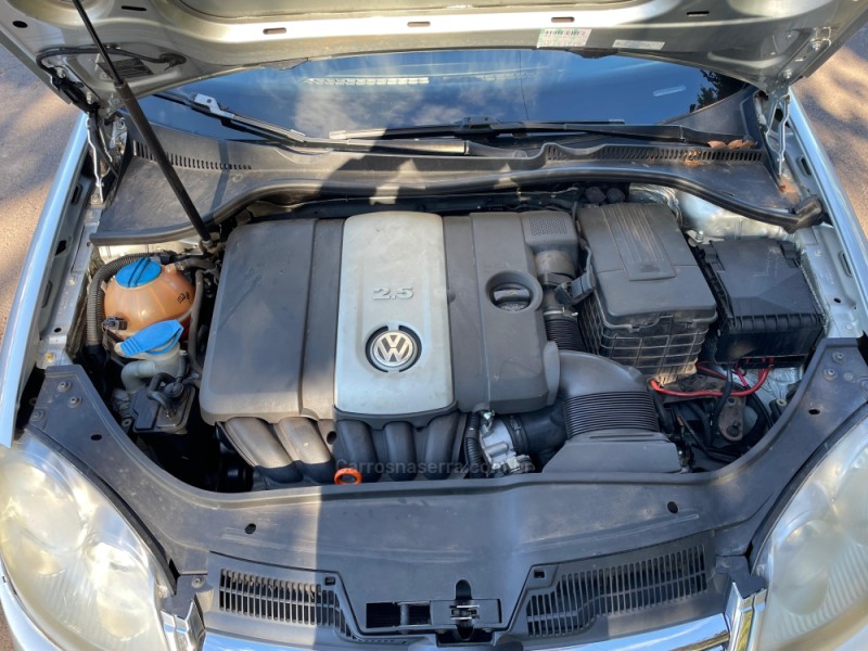 JETTA 2.5 I 20V 170CV GASOLINA 4P TIPTRONIC - 2009 - NOVA PRATA