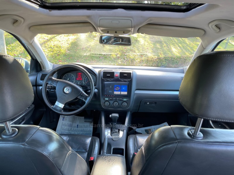 JETTA 2.5 I 20V 170CV GASOLINA 4P TIPTRONIC - 2009 - NOVA PRATA