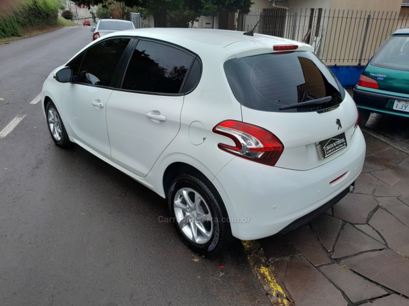 208 1.5 ACTIVE PACK 8V FLEX 4P MANUAL - 2015 - NOVA PRATA