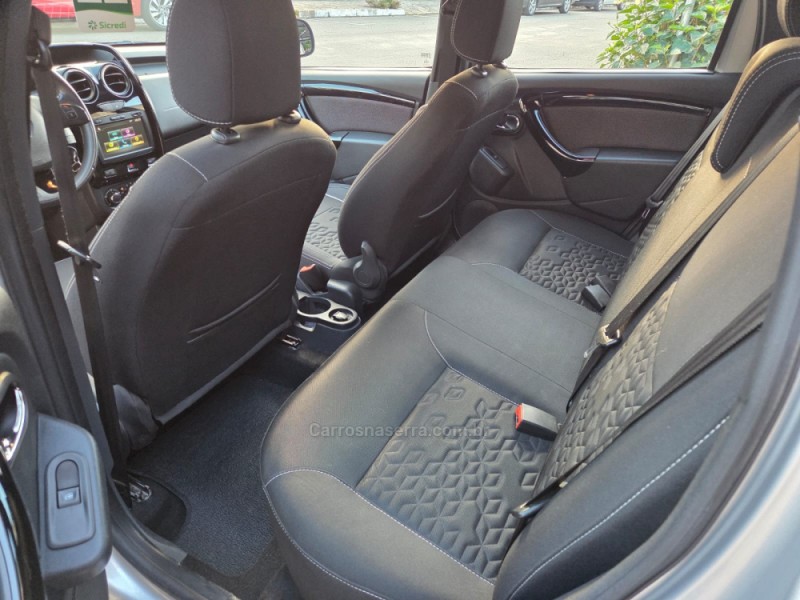 DUSTER OROCH 2.0 16V FLEX DYNAMIQUE 4P MANUAL - 2022 - PICADA CAFé