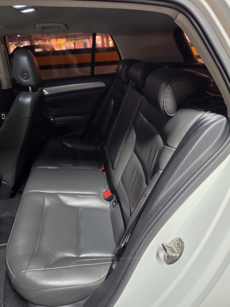 GOLF 1.0 TSI COMFORTLINE 12V TOTAL FLEX 4P MANUAL - 2017 - CAXIAS DO SUL