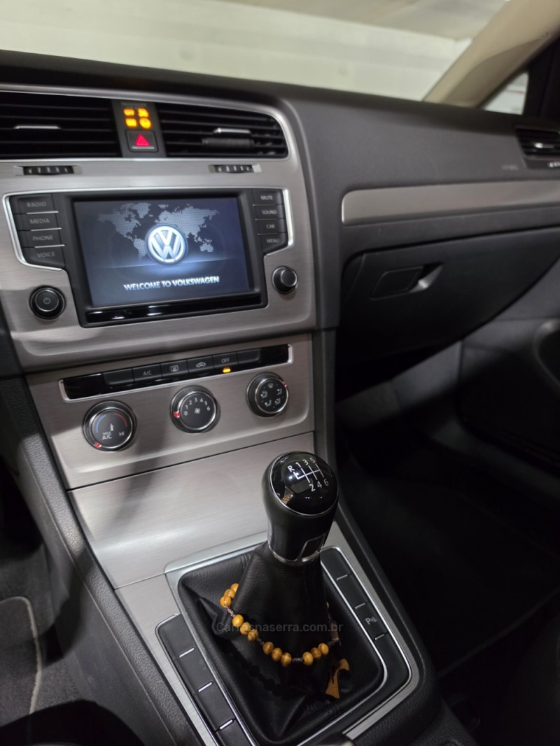 GOLF 1.0 TSI COMFORTLINE 12V TOTAL FLEX 4P MANUAL - 2017 - CAXIAS DO SUL