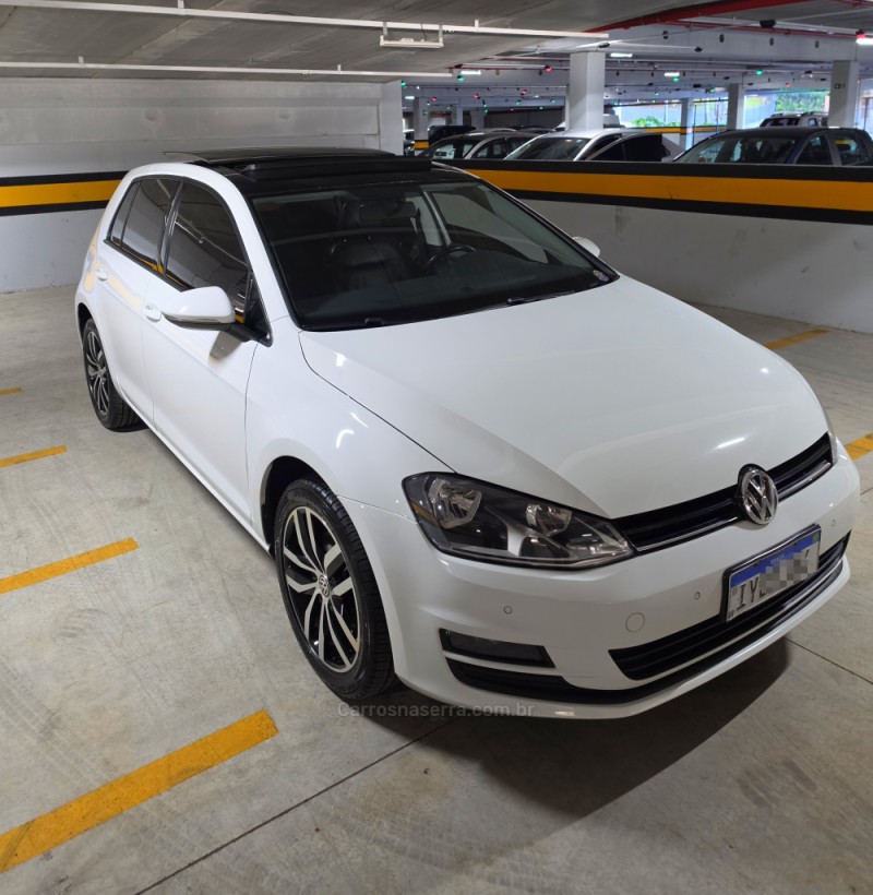 GOLF 1.0 TSI COMFORTLINE 12V TOTAL FLEX 4P MANUAL - 2017 - CAXIAS DO SUL