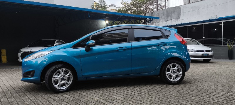 FIESTA 1.6 SE HATCH 16V FLEX 4P AUTOMÁTICO - 2015 - CAXIAS DO SUL