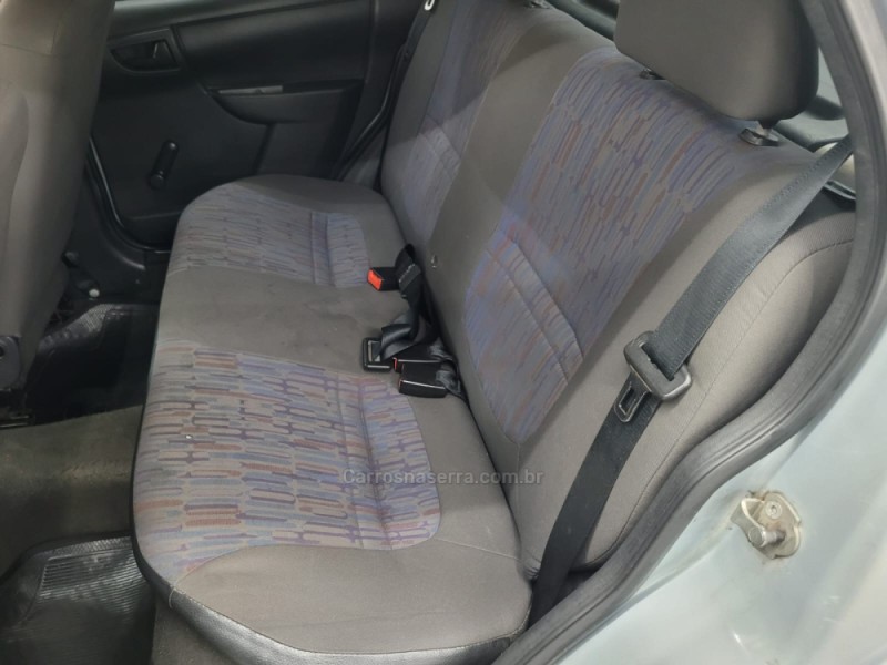 CELTA 1.0 MPFI SPIRIT 8V FLEX 4P MANUAL - 2011 - NOVO HAMBURGO