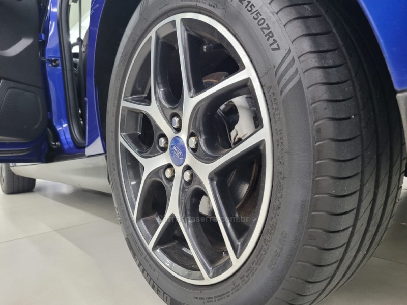 FOCUS 2.0 TITANIUM HATCH 16V FLEX 4P AUTOMÁTICO - 2016 - NOVO HAMBURGO