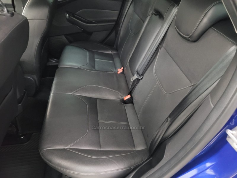 FOCUS 2.0 TITANIUM HATCH 16V FLEX 4P AUTOMÁTICO - 2016 - NOVO HAMBURGO