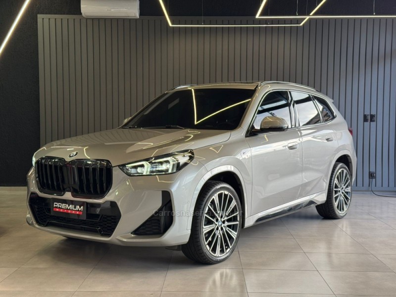X1 2.0 16V TURBO ACTIVEFLEX SDRIVE20I M SPORT 4P AUTOMÁTICO - 2023 - DOIS IRMãOS