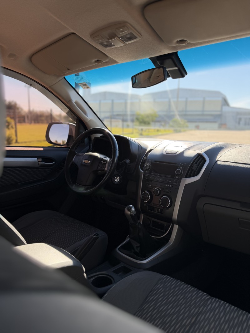 S10 2.4 LT 4X2 CD 8V FLEX 4P MANUAL - 2013 - ANTôNIO PRADO