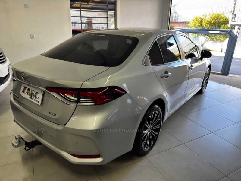 COROLLA 2.0 ALTIS PREMIUM 16V FLEX 4P AUTOMÁTICO - 2022 - CARLOS BARBOSA