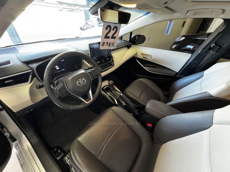 COROLLA 2.0 ALTIS PREMIUM 16V FLEX 4P AUTOMÁTICO - 2022 - CARLOS BARBOSA