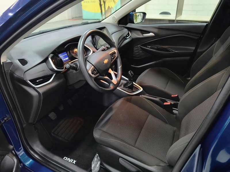 ONIX 1.0 LT 12V FLEX 4P MANUAL - 2025 - CAXIAS DO SUL