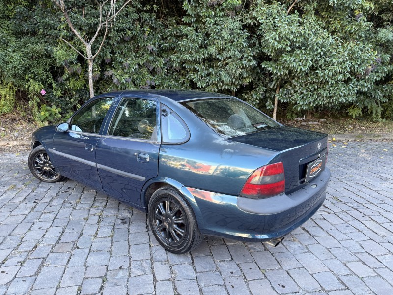 VECTRA 2.2 MPFI CD 16V GASOLINA 4P MANUAL - 1998 - CAXIAS DO SUL