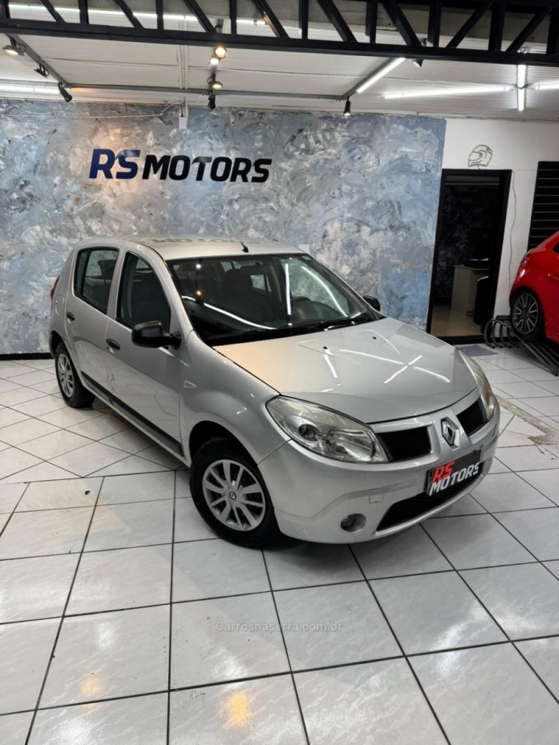 SANDERO 1.0 EXPRESSION 16V FLEX 4P MANUAL - 2011 - CAXIAS DO SUL
