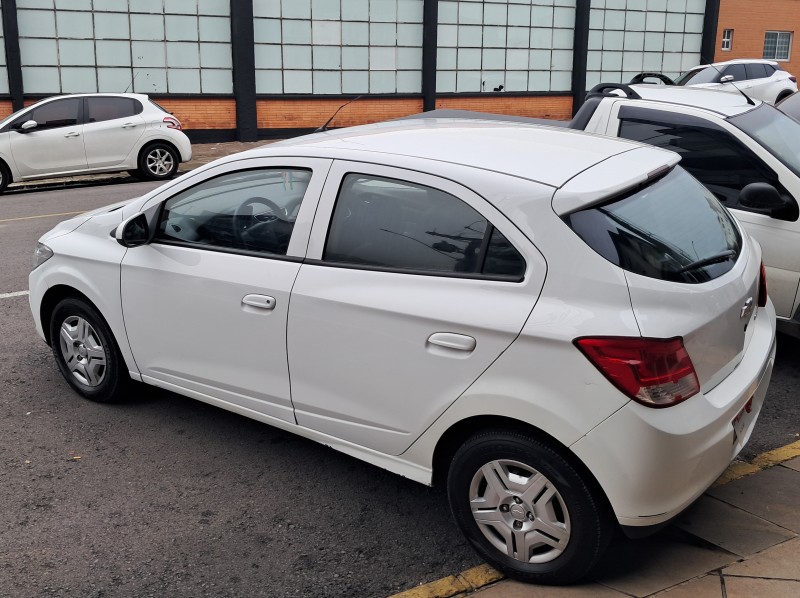 ONIX 1.0 MPFI LT 8V FLEX 4P MANUAL - 2014 - FLORES DA CUNHA