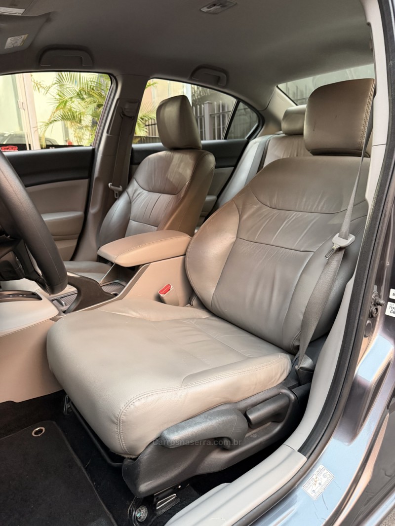 CIVIC 2.0 LXR 16V FLEX 4P AUTOMÁTICO - 2015 - ESTâNCIA VELHA
