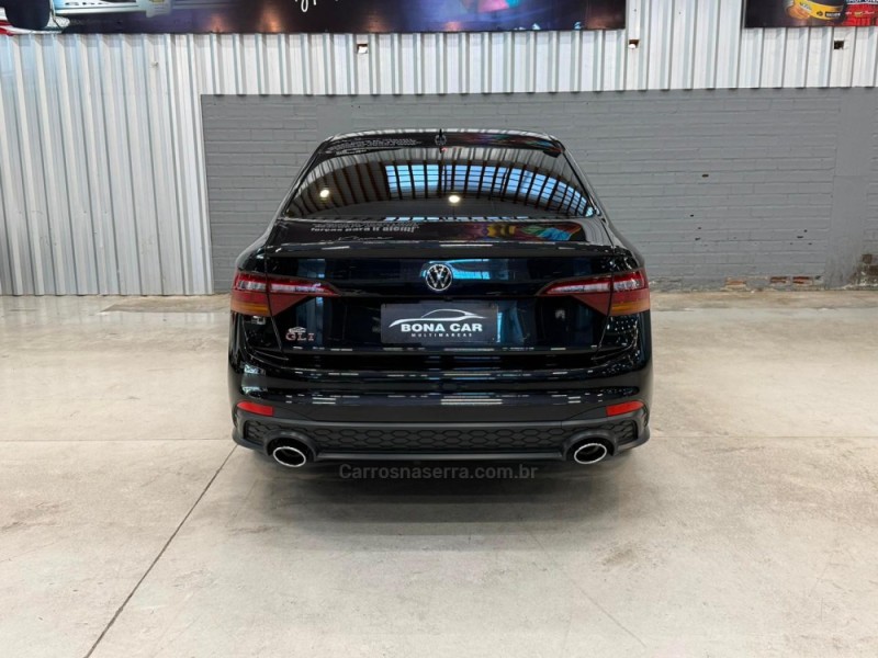JETTA 2.0 16V TSI GLI 350 GASOLINA 4P AUTOMÁTICO - 2023 - CAXIAS DO SUL