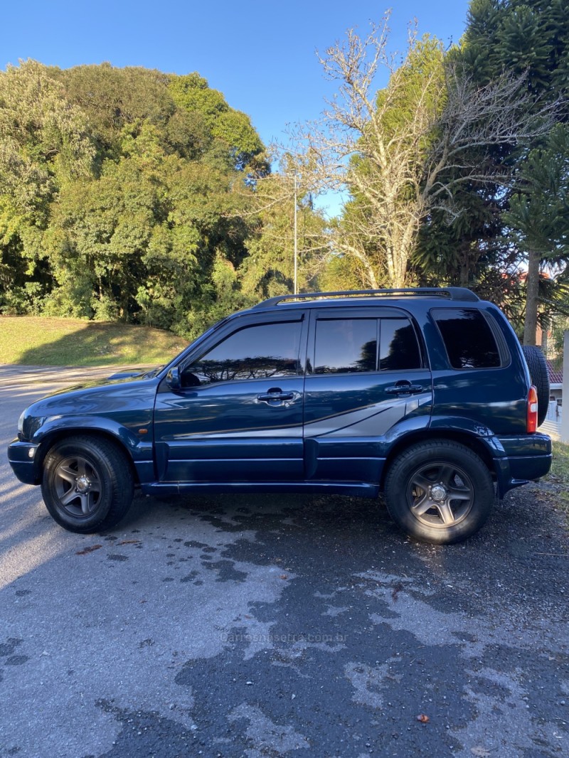 TRACKER 2.0 4X4 8V TURBO INTERCOOLER DIESEL 4P MANUAL - 2004 - FARROUPILHA