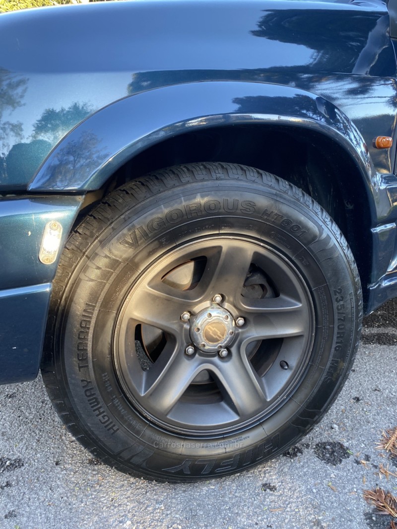 TRACKER 2.0 4X4 8V TURBO INTERCOOLER DIESEL 4P MANUAL - 2004 - FARROUPILHA