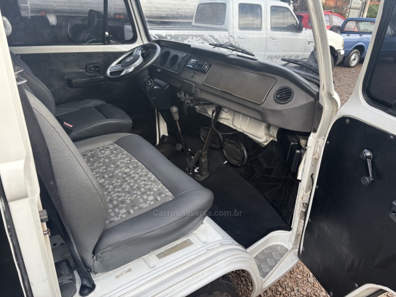 KOMBI 1.6 MI STD 8V GASOLINA 3P MANUAL - 2003 - ANTôNIO PRADO