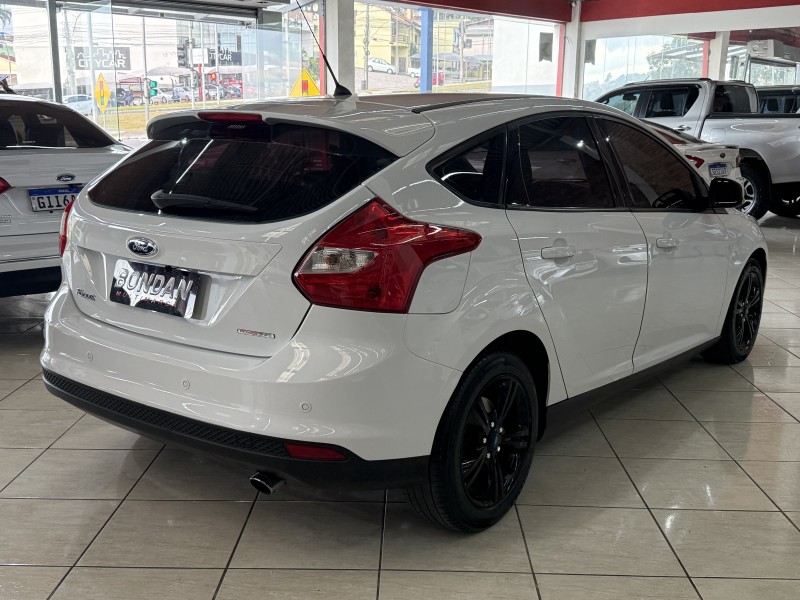 FOCUS 1.6 SE 16V FLEX 4P AUTOMÁTICO - 2014 - FARROUPILHA