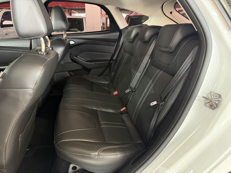 FOCUS 1.6 SE 16V FLEX 4P AUTOMÁTICO - 2014 - FARROUPILHA