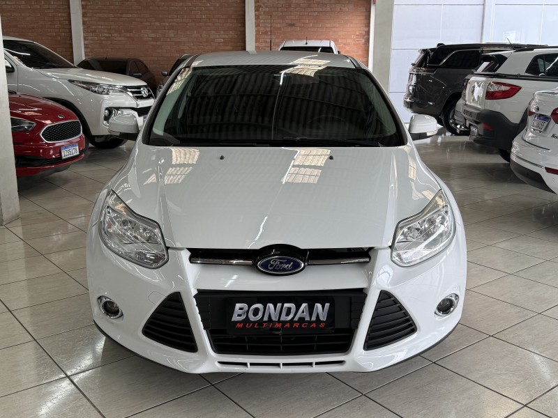 FOCUS 1.6 SE 16V FLEX 4P AUTOMÁTICO - 2014 - FARROUPILHA