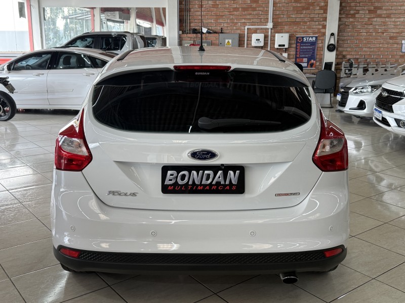 FOCUS 1.6 SE 16V FLEX 4P AUTOMÁTICO - 2014 - FARROUPILHA