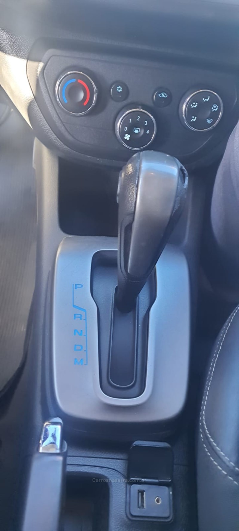 SPIN 1.8 ACTIV 8V FLEX 4P AUTOMÁTICO - 2015 - GARIBALDI