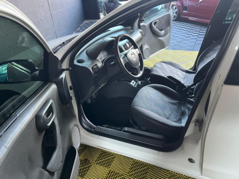 MONTANA 1.8 MPFI CONQUEST CS 8V FLEX 2P MANUAL - 2004 - CAXIAS DO SUL
