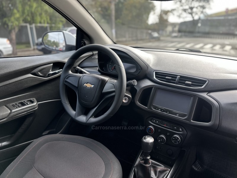 ONIX 1.4 MPFI LTZ 8V FLEX 4P MANUAL - 2015 - PAROBé