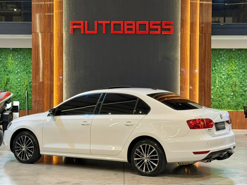 JETTA 2.0 COMFORTLINE FLEX 4P TIPTRONIC - 2014 - NOVO HAMBURGO
