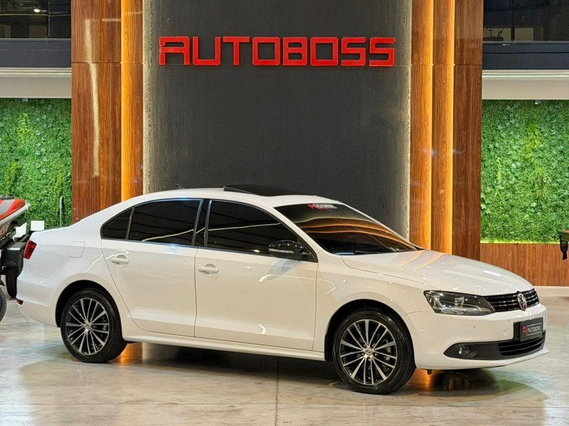 JETTA 2.0 COMFORTLINE FLEX 4P TIPTRONIC - 2014 - NOVO HAMBURGO
