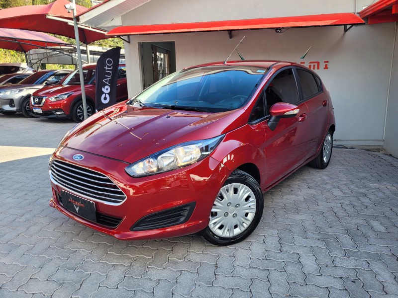 fiesta 1.6 se hatch 16v flex 4p manual 2017 carlos barbosa