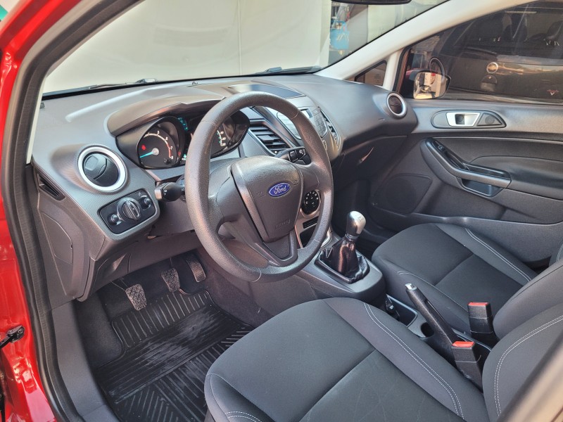 FIESTA 1.6 SE HATCH 16V FLEX 4P MANUAL - 2017 - CARLOS BARBOSA