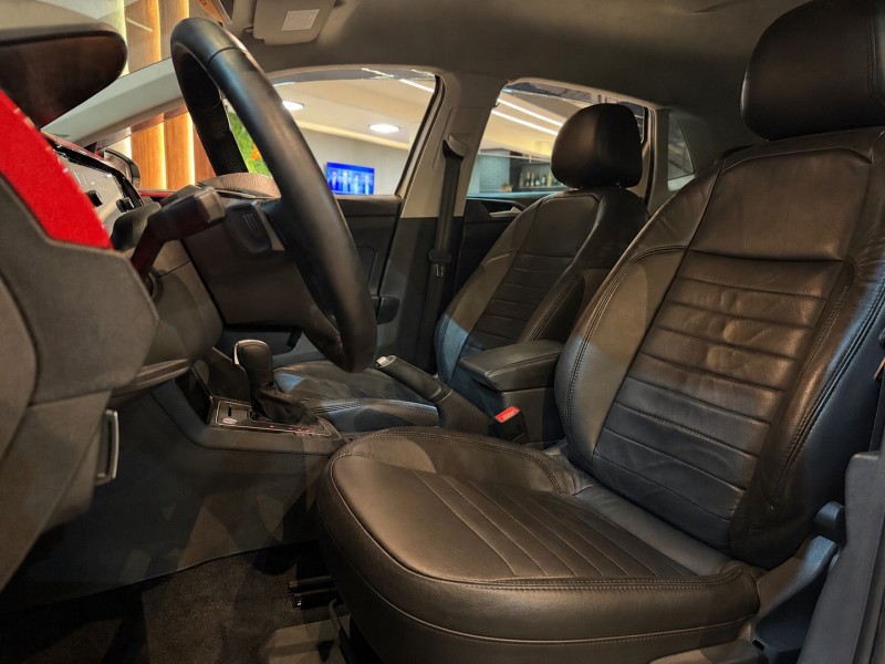 POLO 1.0	200 TSI HIGHLINE AUTOMÁTICO  - 2019 - NOVO HAMBURGO