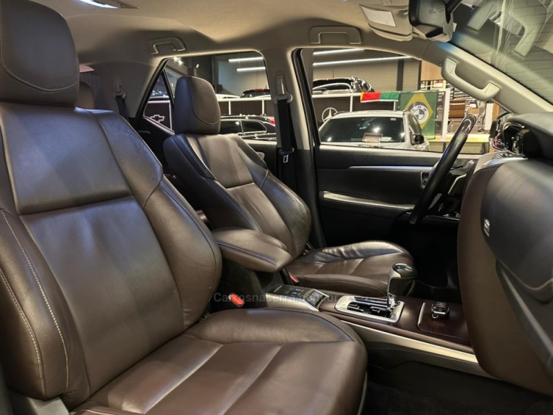 HILUX SW4 2.8 SRX 4X4 16V TURBO INTERCOOLER DIESEL 4P AUTOMÁTICO - 2019 - CAXIAS DO SUL