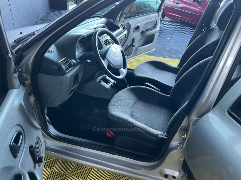 CLIO 1.0 CAMPUS 16V FLEX 4P MANUAL - 2011 - CAXIAS DO SUL